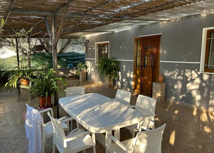 Casa Privata Indipendente * Polisi i Vogel